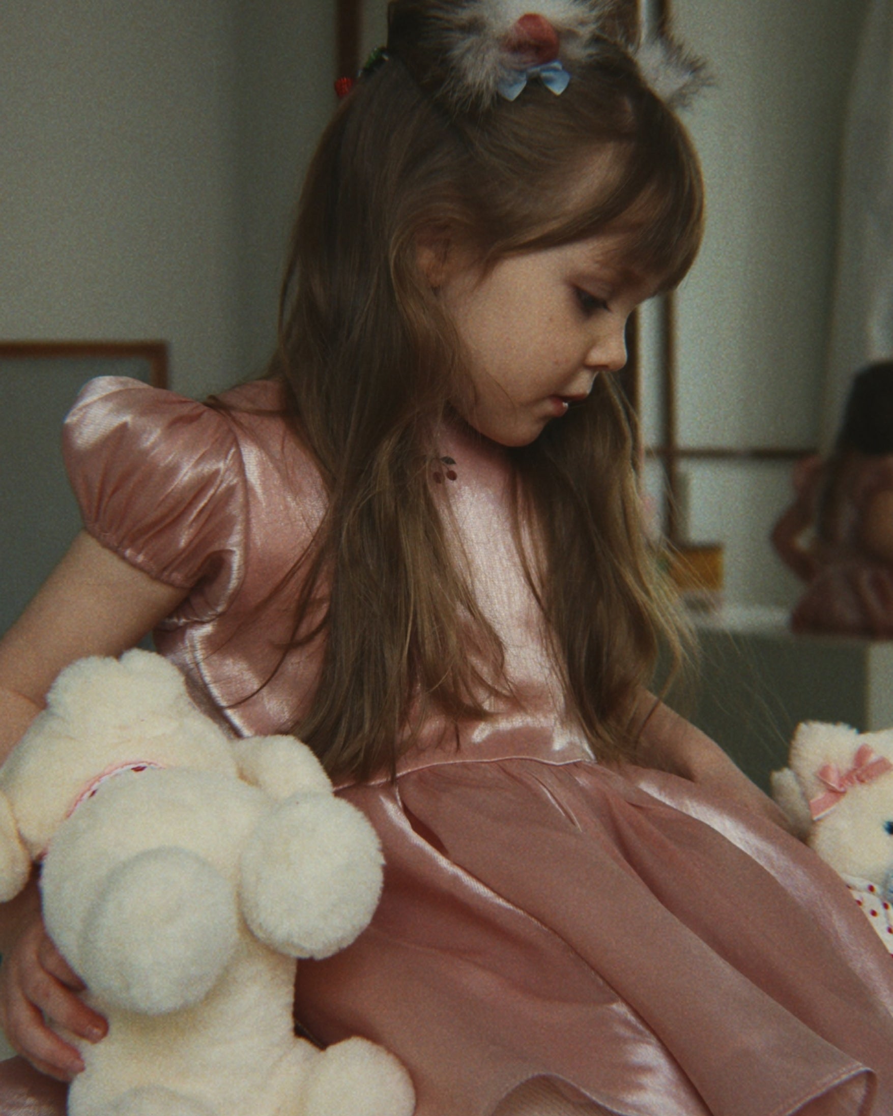 Konges Sloejd Fia Dress GRS Silver Pink - child wearing silver pink party dress